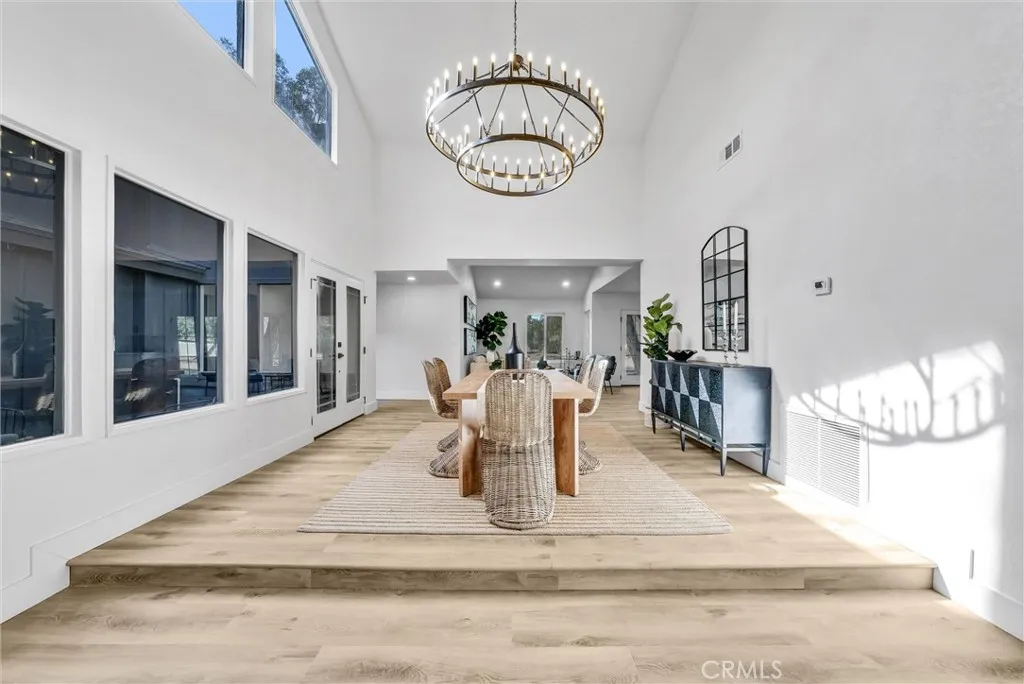 28625 Shady Tree, Winchester, California 92596 home-pic-10